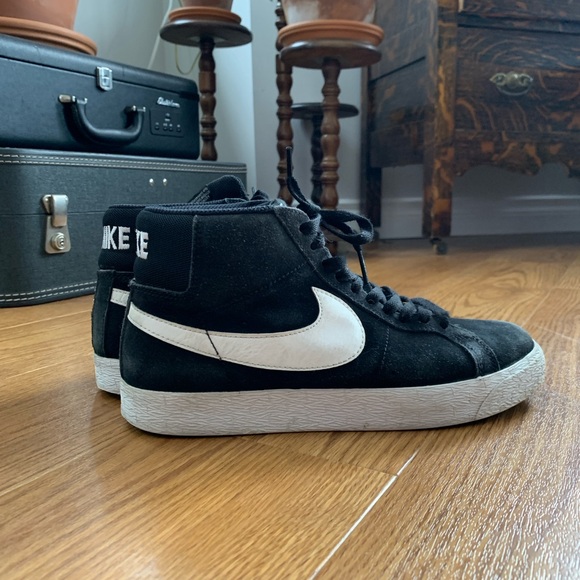 NIKE SB HIGH TOP SHOE 7.5M 9W - Picture 3 of 4